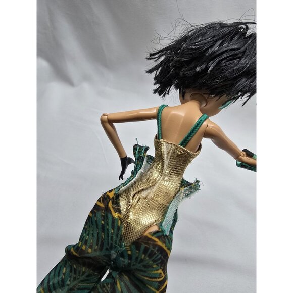 Monster High 2012 Skull Shores Cleo de Nile Doll- Black Hands - Picture 11 of 15